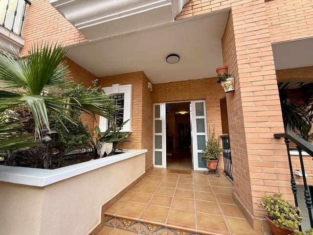 4 quarto Moradia Geminada para venda em Almeria cidade com piscina garagem - 850 000 € (Ref: 9836476)