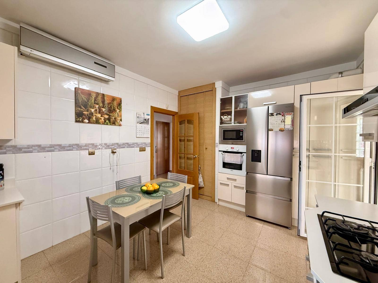 4 quarto Moradia Geminada para venda em Almeria cidade com piscina garagem - 850 000 € (Ref: 9836476)