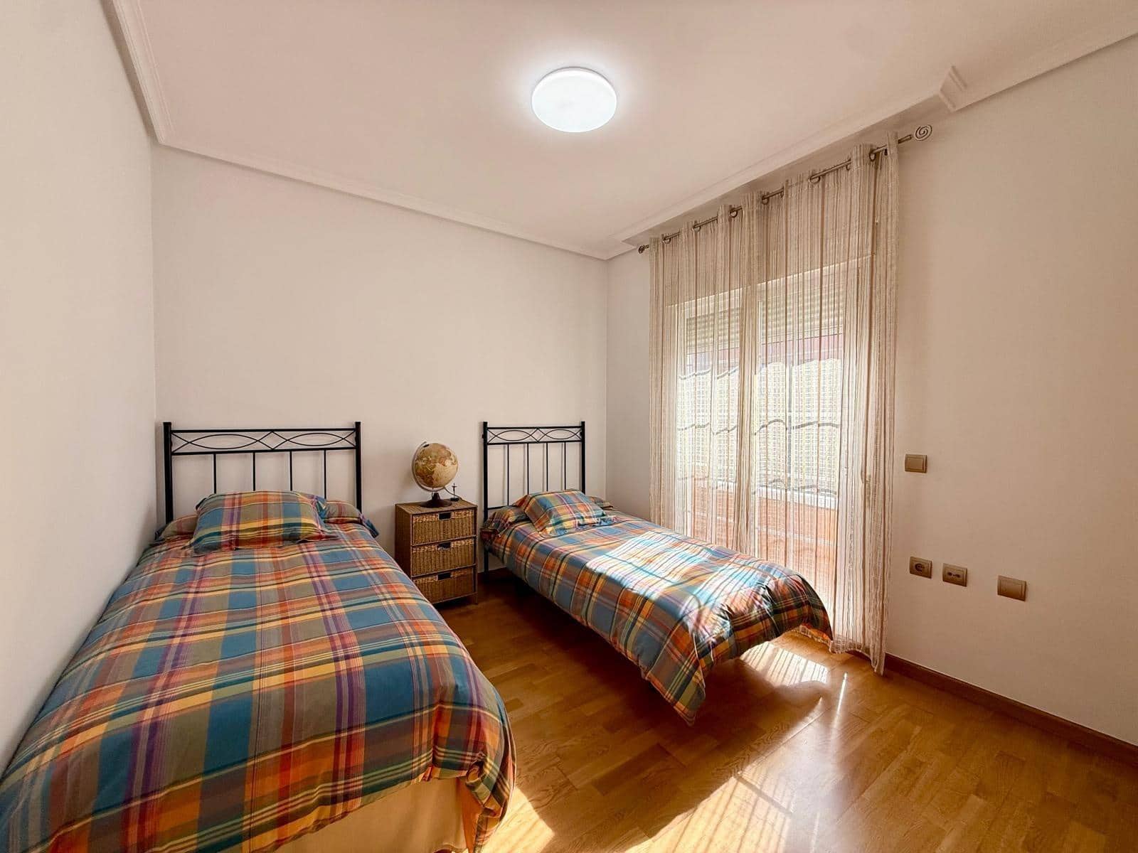 4 quarto Moradia Geminada para venda em Almeria cidade com piscina garagem - 850 000 € (Ref: 9836476)