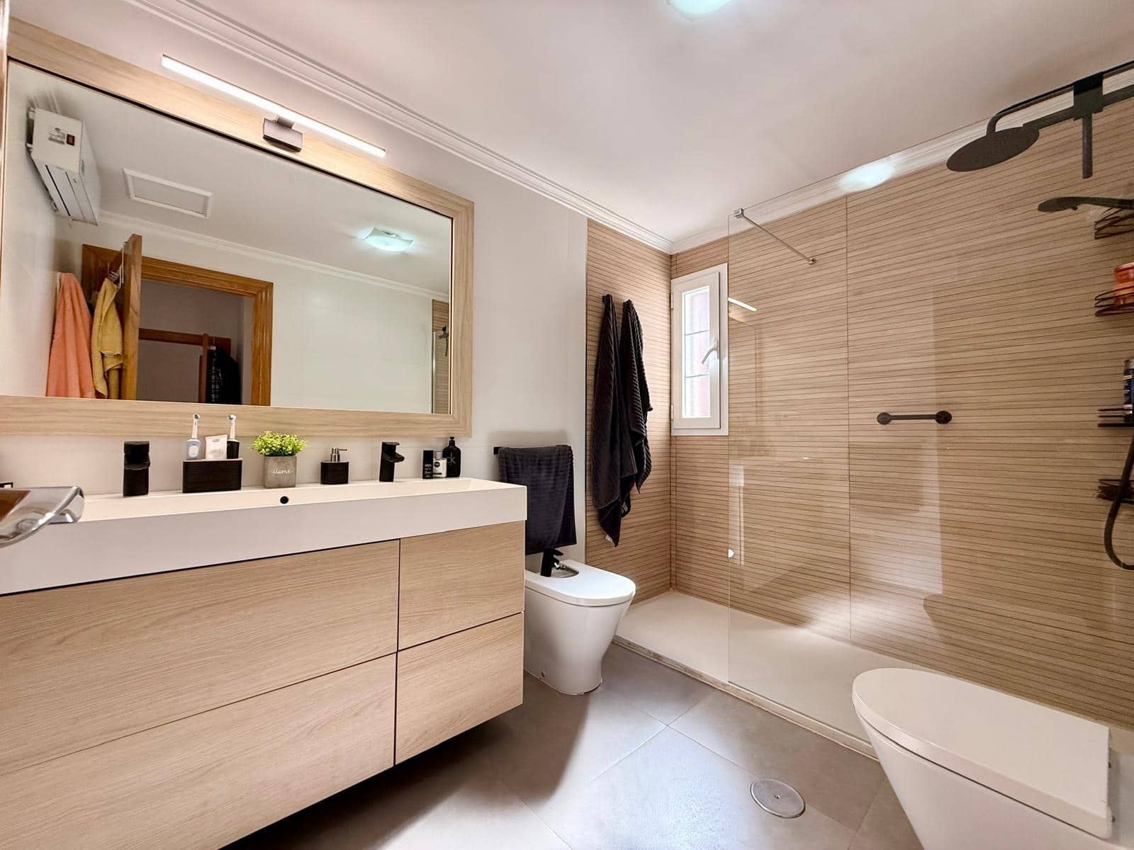 4 quarto Moradia Geminada para venda em Almeria cidade com piscina garagem - 850 000 € (Ref: 9836476)