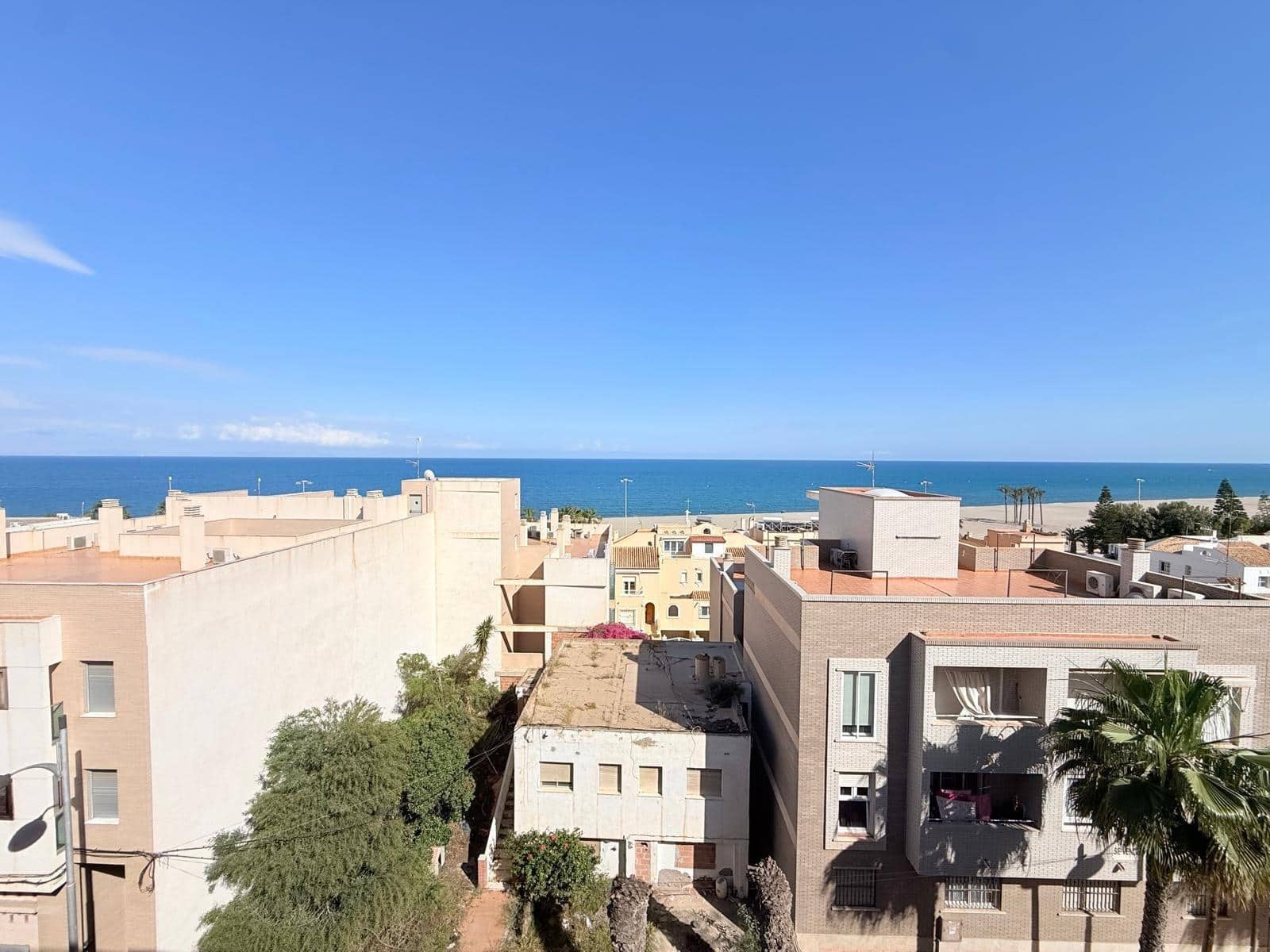 4 soveværelse Penthouse til salg i Roquetas de Mar med garage - € 255.000 (Ref: 9851898)