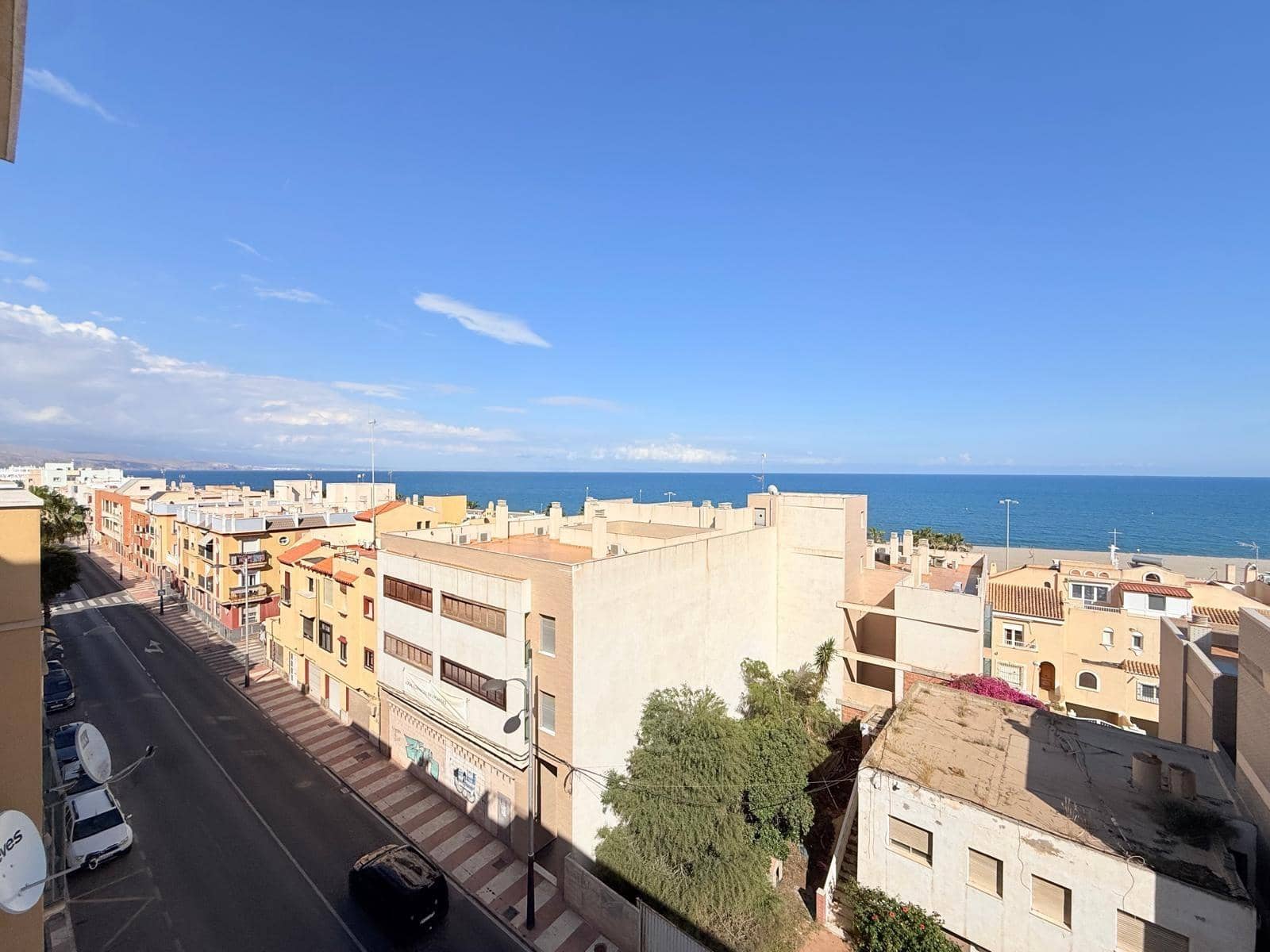 4 soveværelse Penthouse til salg i Roquetas de Mar med garage - € 255.000 (Ref: 9851898)