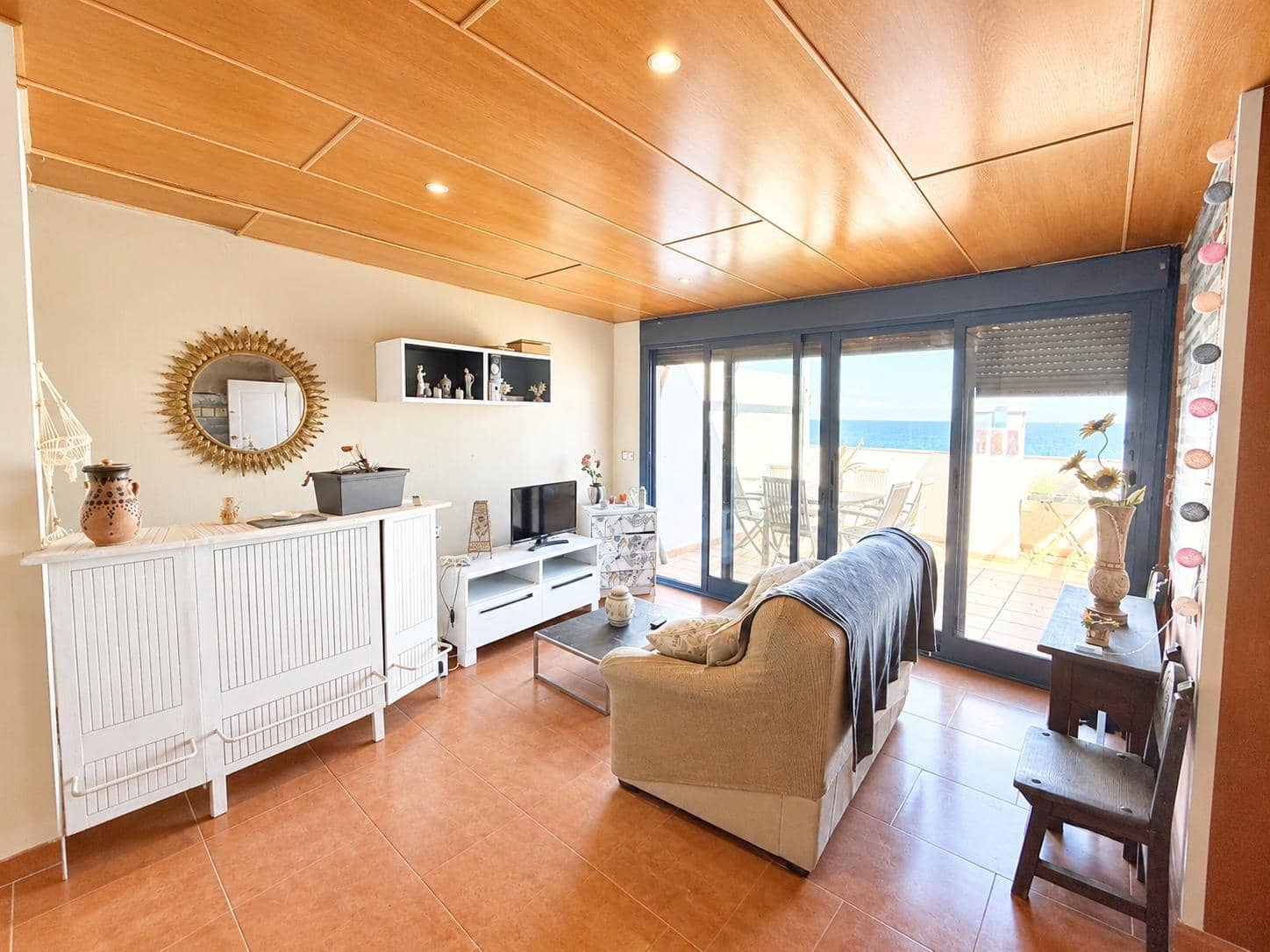 4 bedroom Penthouse for sale in Roquetas de Mar with garage - € 240,000 (Ref: 9851898)