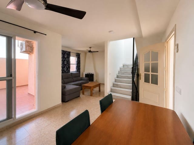3 soveværelse Rækkehus til salg i Aguadulce (Almeria), Roquetas de Mar med garage - € 280.000 (Ref: 9876568)