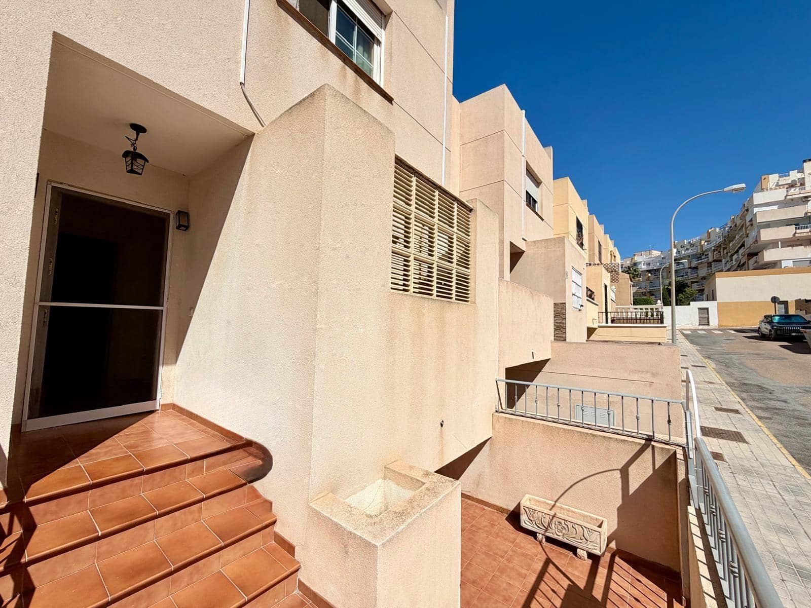 3 soveværelse Rækkehus til salg i Aguadulce (Almeria) med garage - € 280.000 (Ref: 9876568)