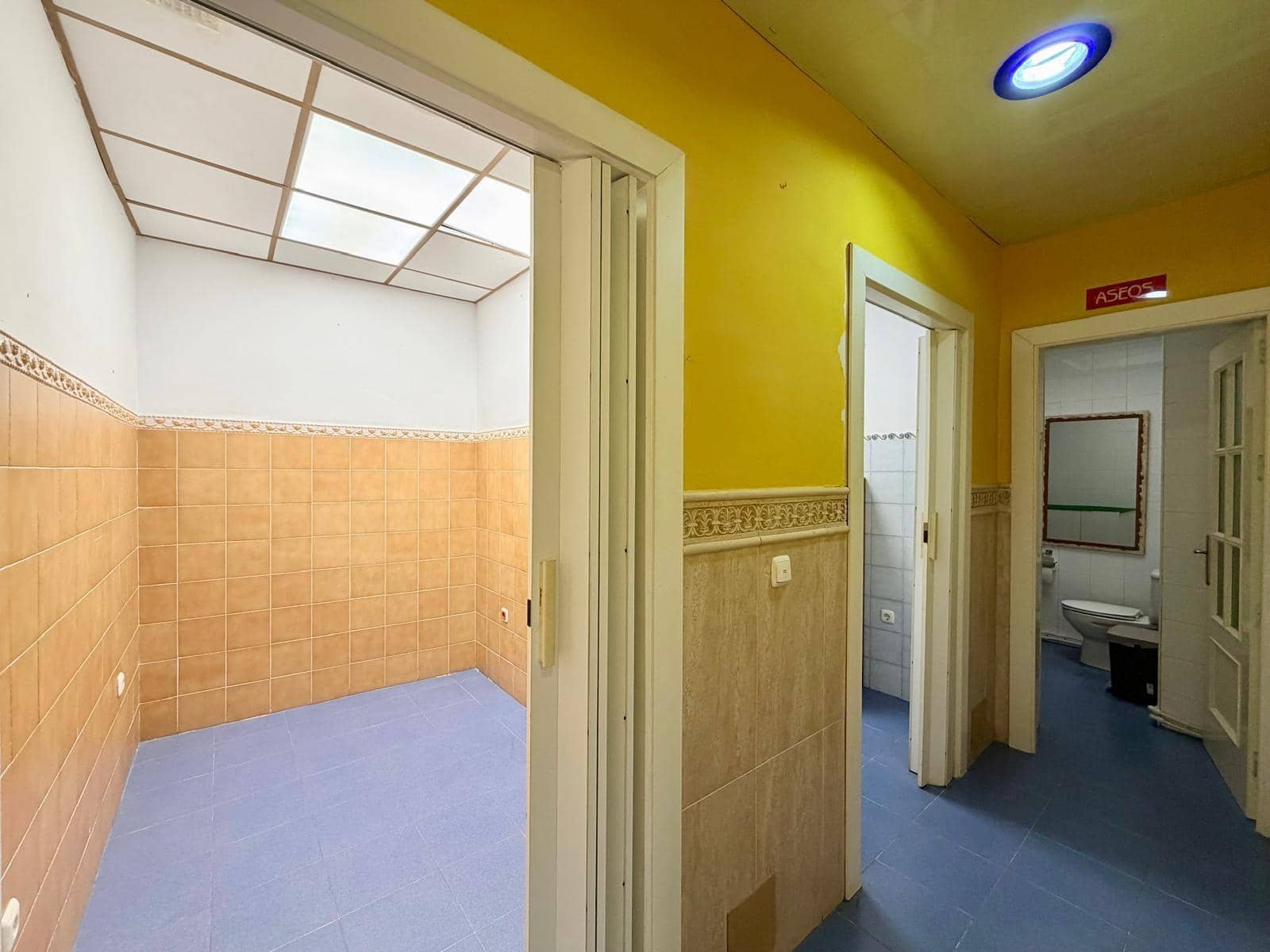 Comercial para venda em Almeria cidade - 120 000 € (Ref: 9892501)
