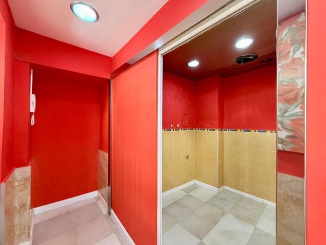Comercial para venda em Centro, Almeria cidade - 120 000 € (Ref: 9892501)