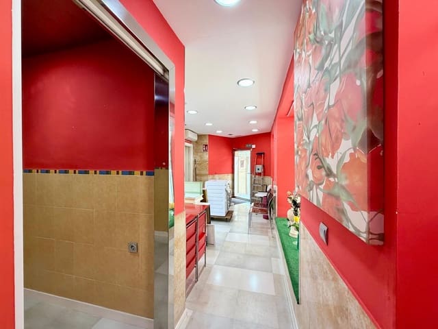 Comercial para venda em Centro, Almeria cidade - 120 000 € (Ref: 9892501)