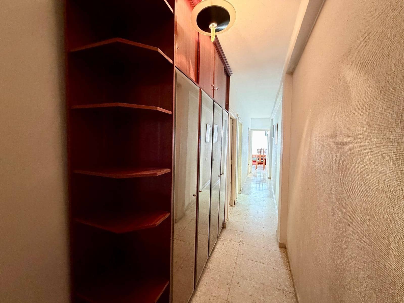Piso de 3 habitaciones en Almería ciudad en venta - 130.000 € (Ref: 9892502)