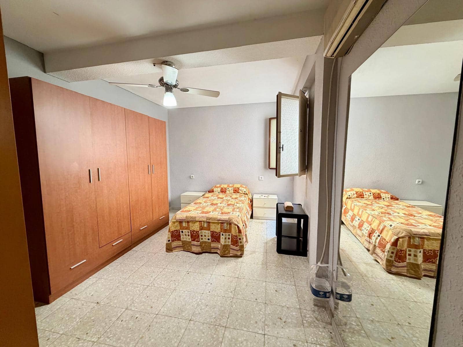Piso de 3 habitaciones en Almería ciudad en venta - 130.000 € (Ref: 9892502)