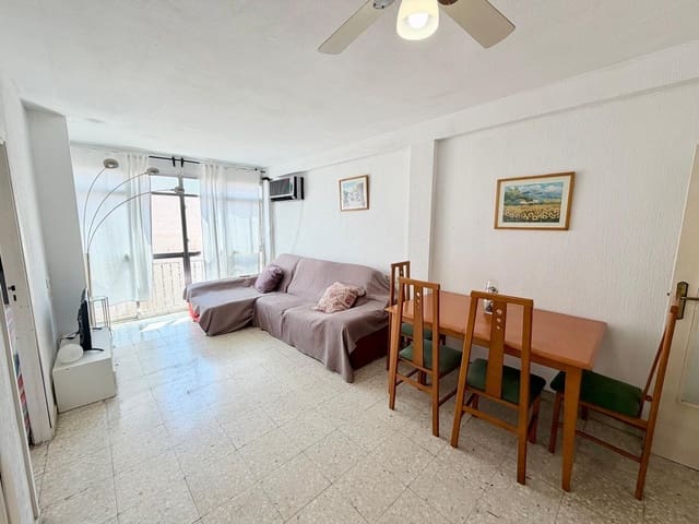 Piso de 3 habitaciones en Almería ciudad en venta - 130.000 € (Ref: 9892502)