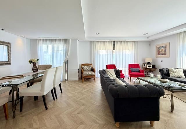 4 bedroom Villa for sale in Almería city with pool garage - € 850,000 (Ref: 9920562)