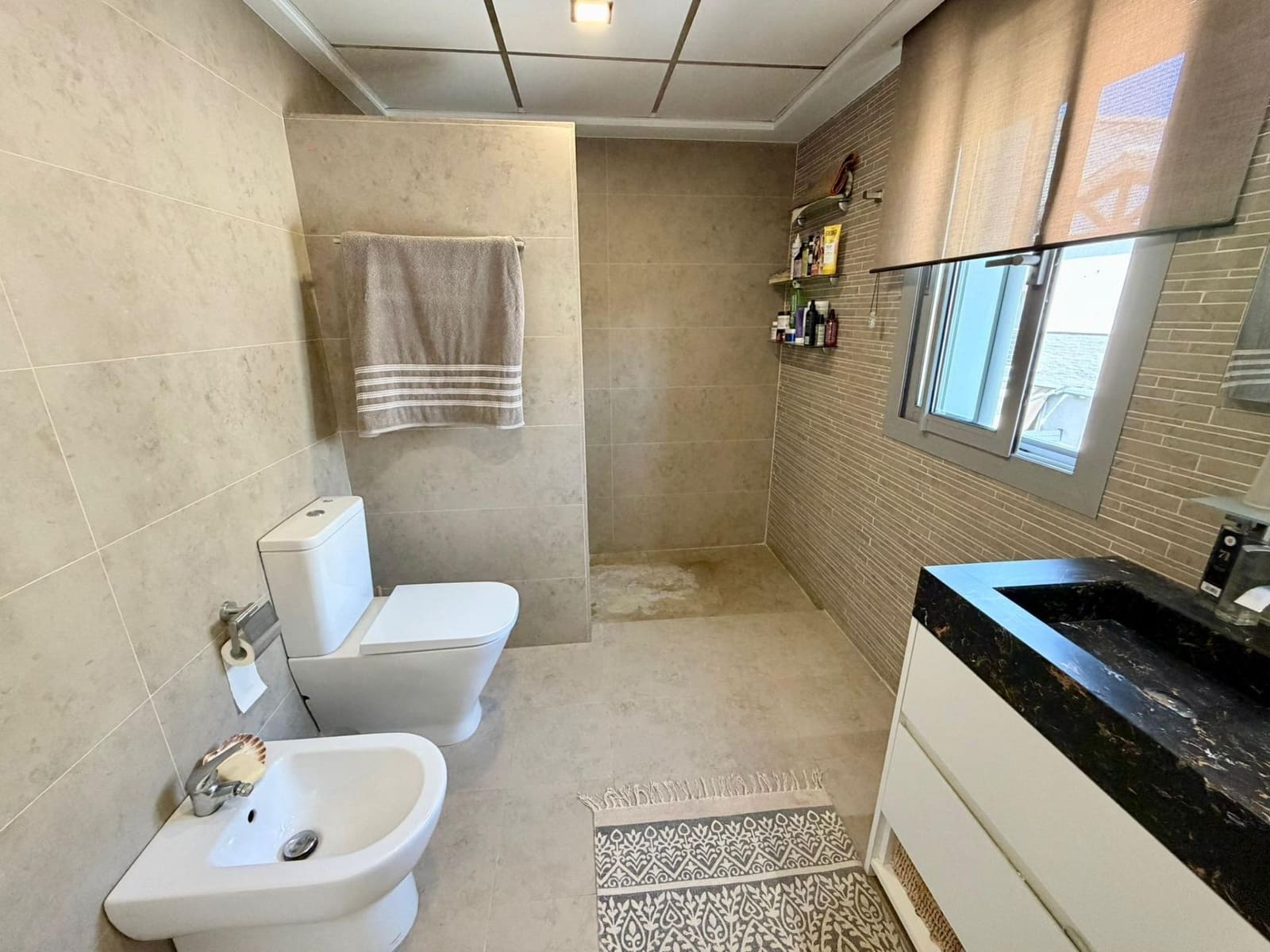 4 bedroom Villa for sale in Almeria city with pool garage - € 850,000 (Ref: 9920562)