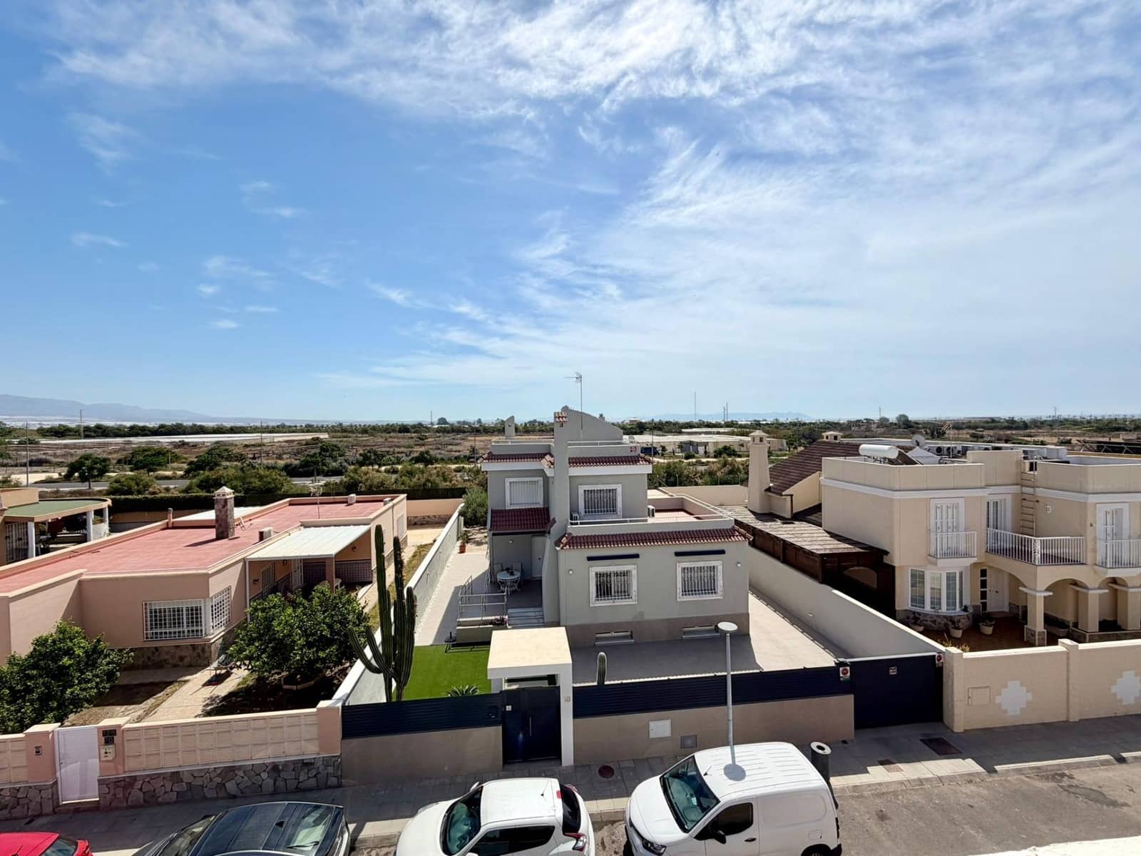 4 bedroom Villa for sale in Almeria city with pool garage - € 850,000 (Ref: 9920562)