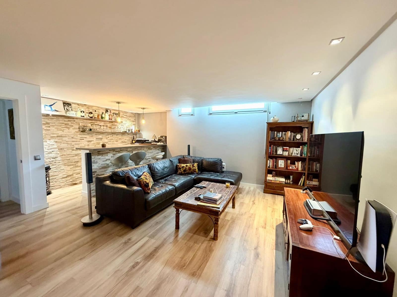 4 bedroom Villa for sale in Almeria city with pool garage - € 850,000 (Ref: 9920562)