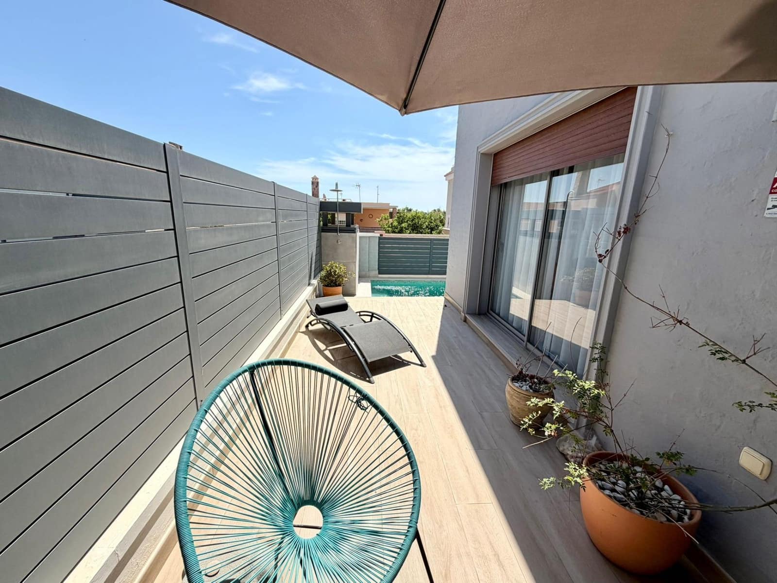 4 bedroom Villa for sale in Almeria city with pool garage - € 850,000 (Ref: 9920562)