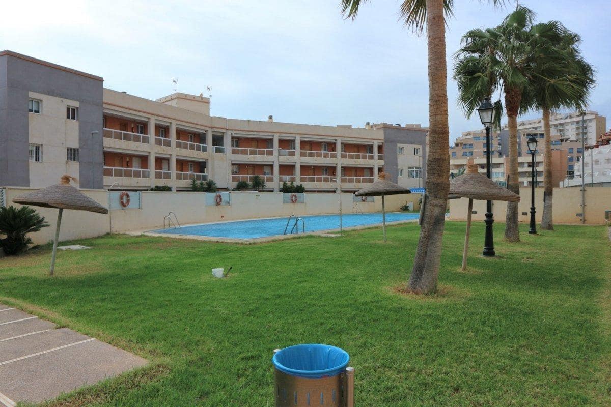 2 bedroom Flat for sale in Aguadulce (Almeria) with pool garage - € 165,000 (Ref: 9927548)