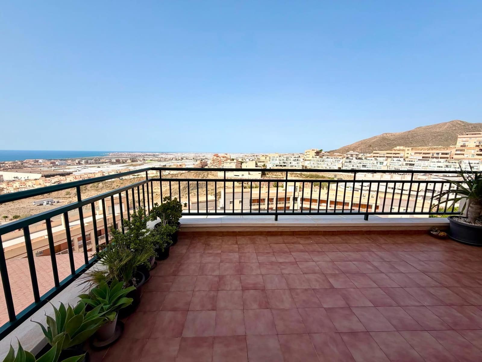 2 bedroom Flat for sale in Aguadulce (Almeria) with pool garage - € 165,000 (Ref: 9927548)