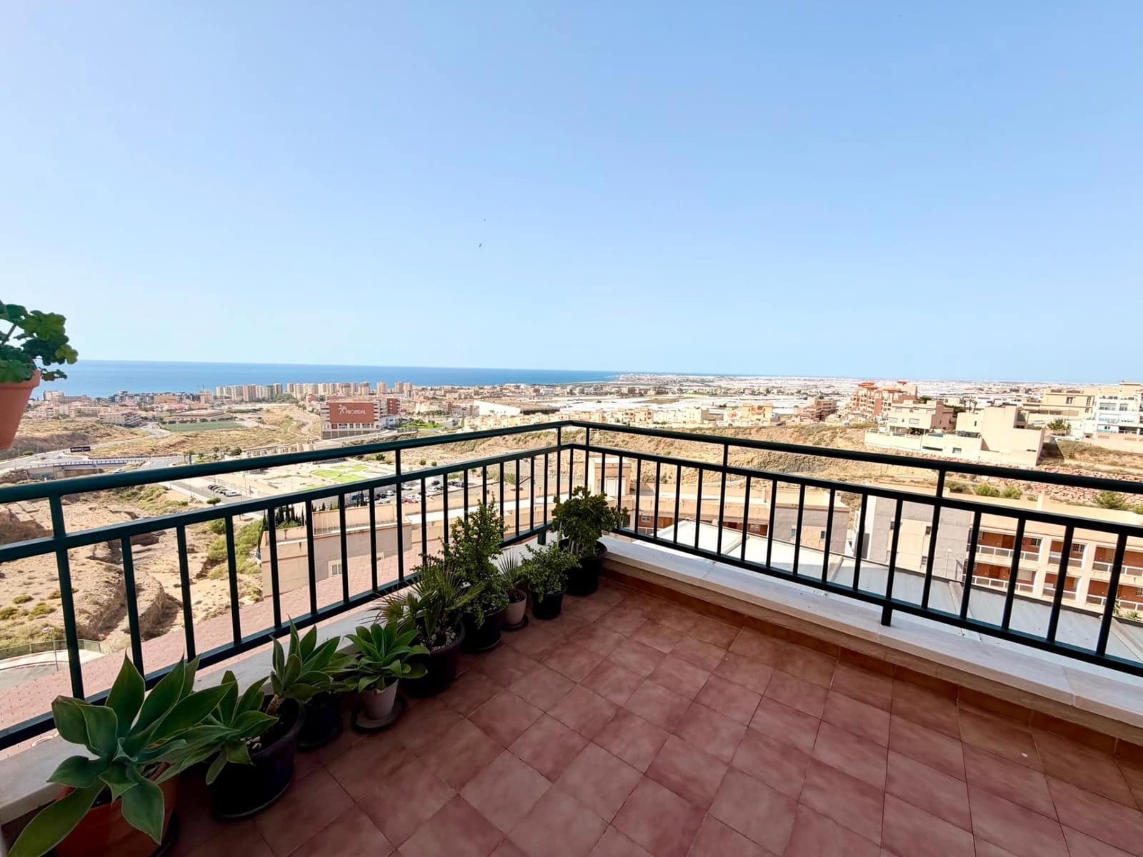 2 bedroom Flat for sale in Aguadulce (Almeria) with pool garage - € 165,000 (Ref: 9927548)