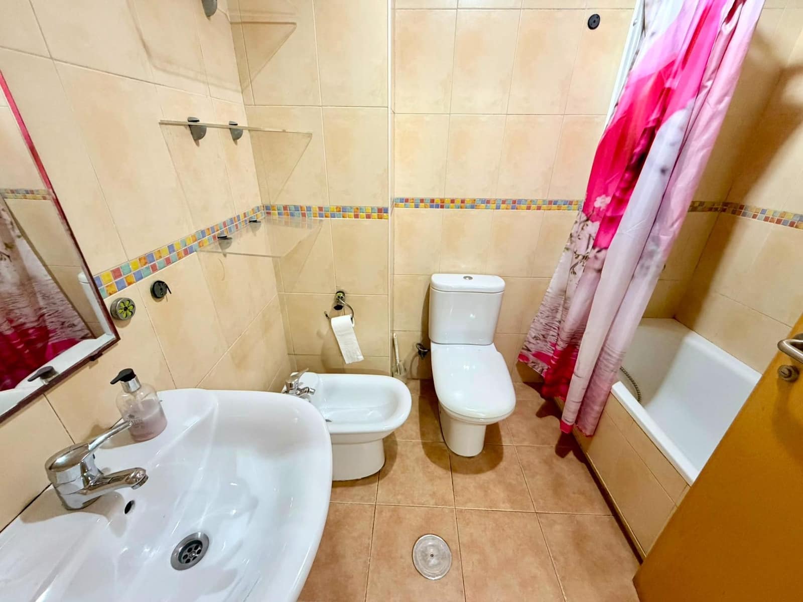 3 bedroom Flat for sale in Aguadulce (Almeria) - € 165,000 (Ref: 9927549)