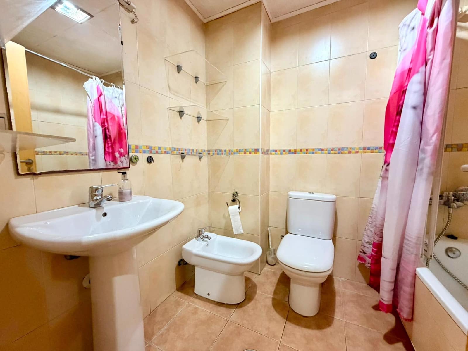 3 bedroom Flat for sale in Aguadulce (Almeria) - € 165,000 (Ref: 9927549)