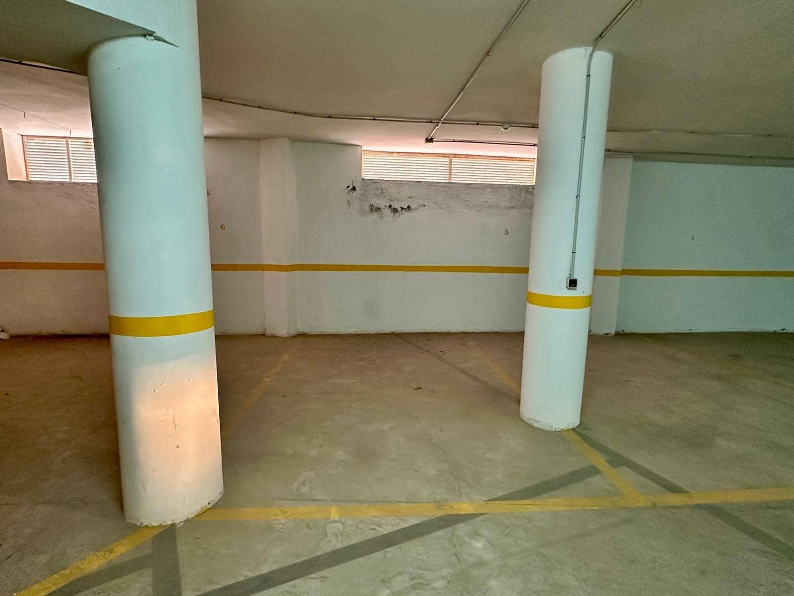 Garage for sale in Aguadulce (Almeria) - € 17,000 (Ref: 9945878)