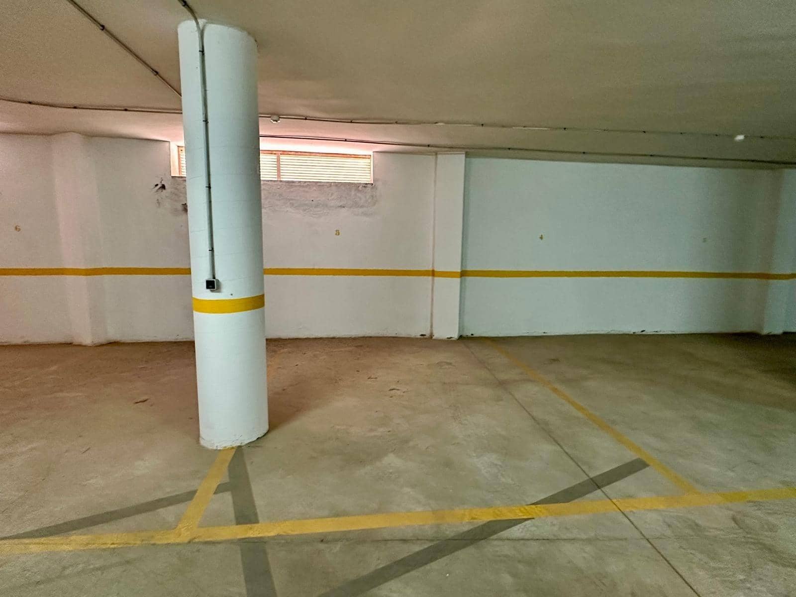 Garage for sale in Aguadulce (Almeria) - € 17,000 (Ref: 9945878)