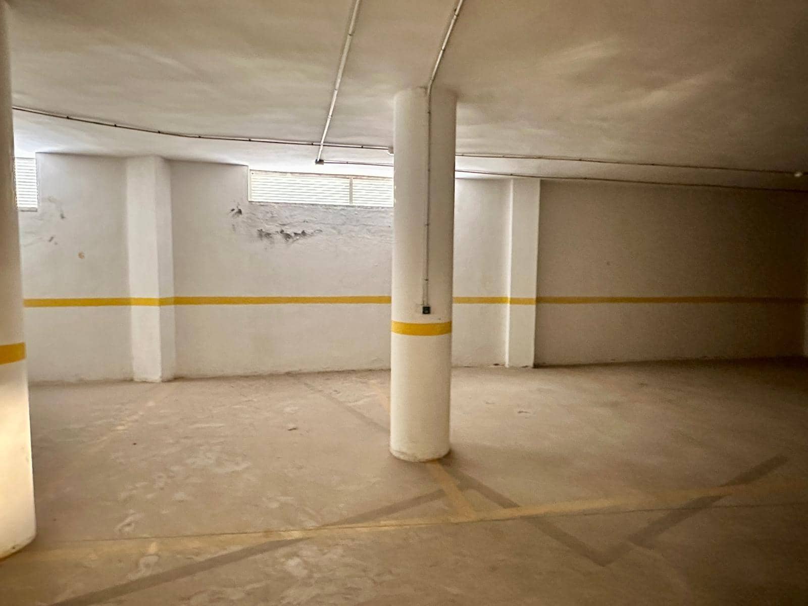 Garage for sale in Aguadulce (Almeria) - € 17,000 (Ref: 9945878)