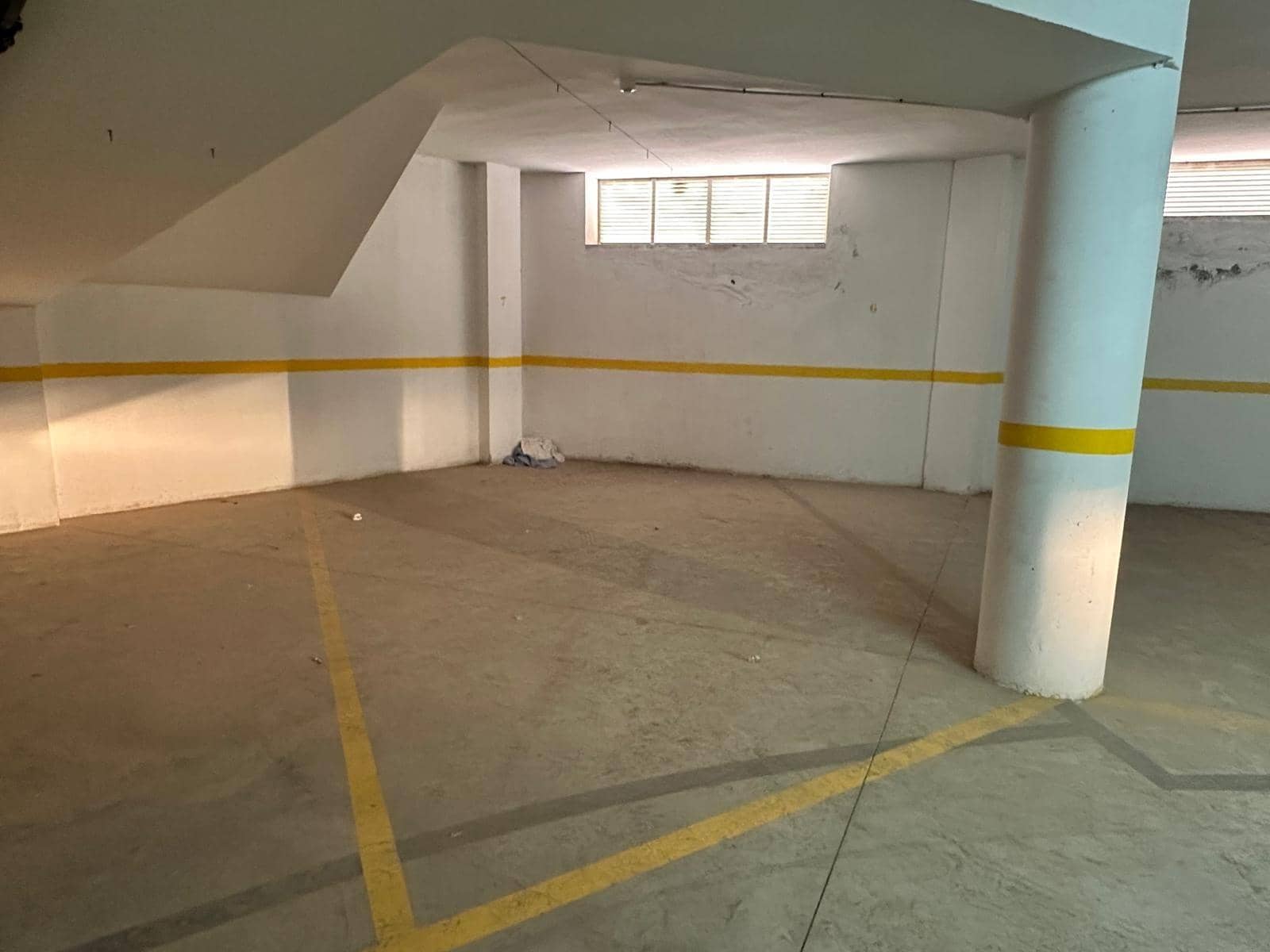 Garage for sale in Aguadulce (Almeria) - € 17,000 (Ref: 9945878)