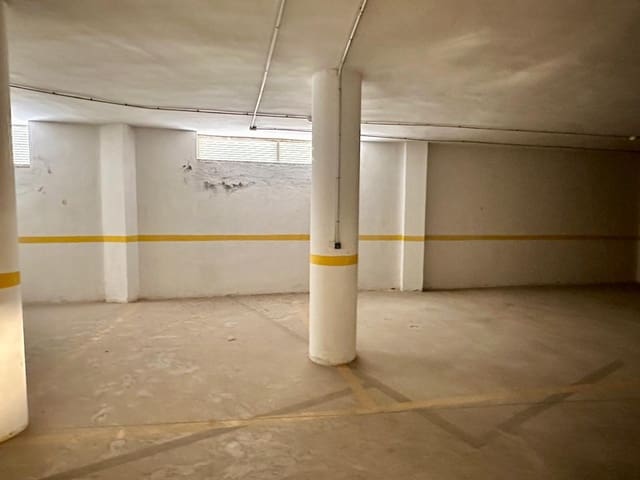 Garage til salg i Aguadulce (Almeria), Roquetas de Mar - € 17.000 (Ref: 9945878)