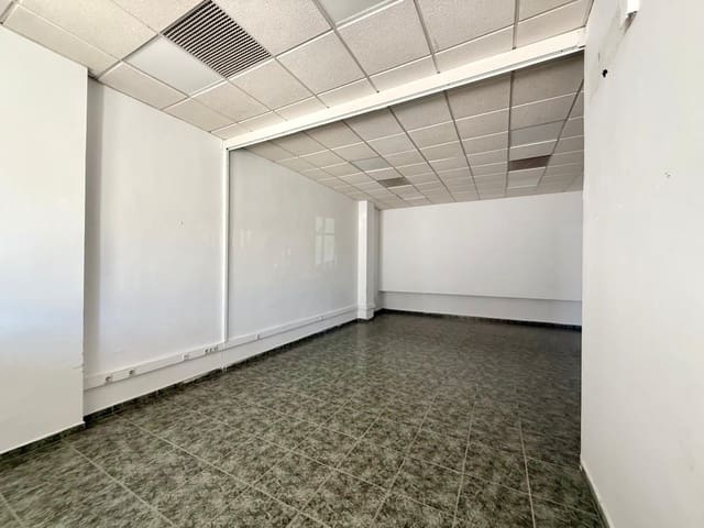 Komercyjne do wynajęcia w Nueva Andalucía, Miasto Almería - 1 000 € (Ref: 9949930)