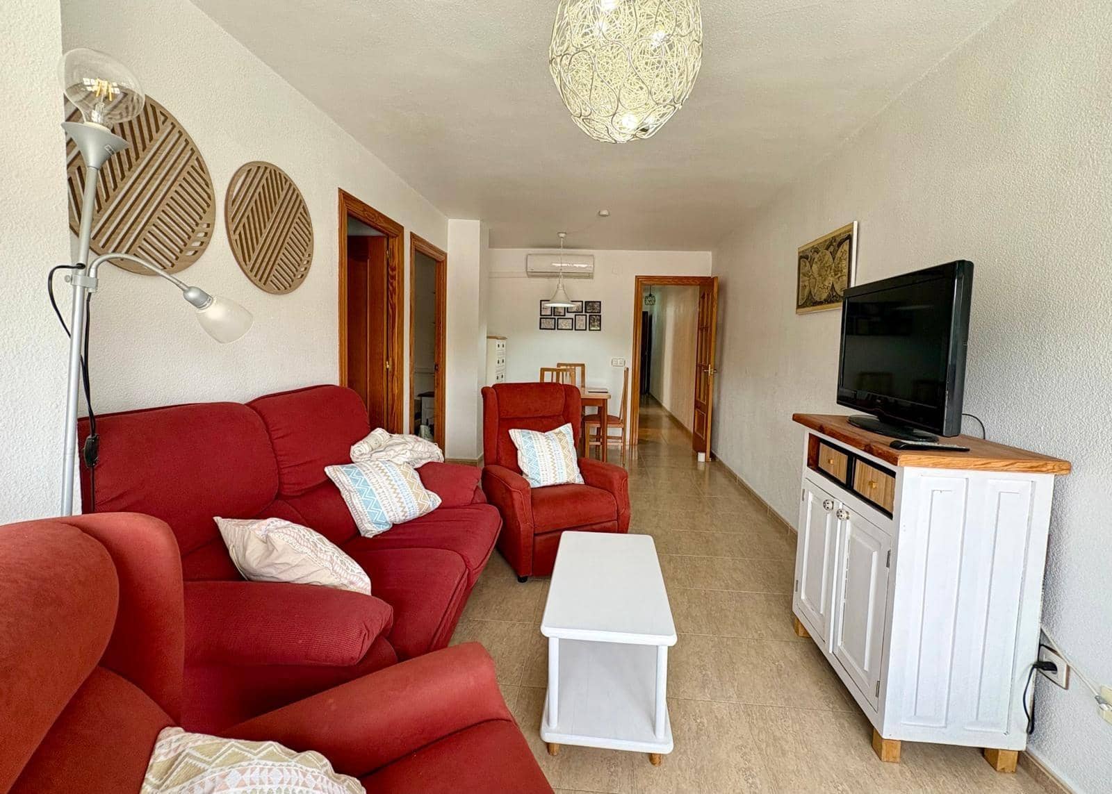 Appartement de 3 chambres à louer à Almeria ville - 270 € (Ref: 9975565)