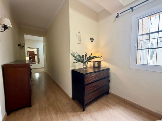 3 Zimmer Wohnung zu vermieten in Centro, Almería Stadt - 900 € (Ref: 9983112)