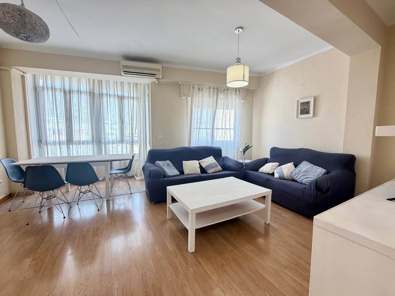 3 soverom Leilighet til leie i Almeria by med garasje - € 900 (Ref: 9983112)