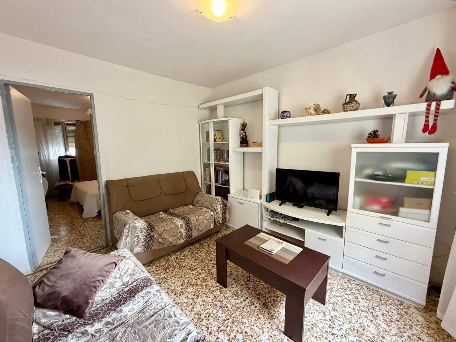 Piso de 3 habitaciones en Almería ciudad en venta - 160.000 € (Ref: 9998909)