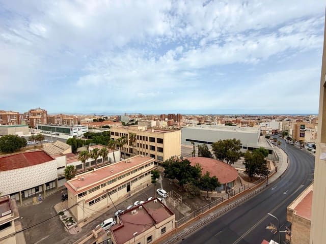3 sovrum Lägenhet till salu i Almería stad - 160 000 € (Ref: 9998909)