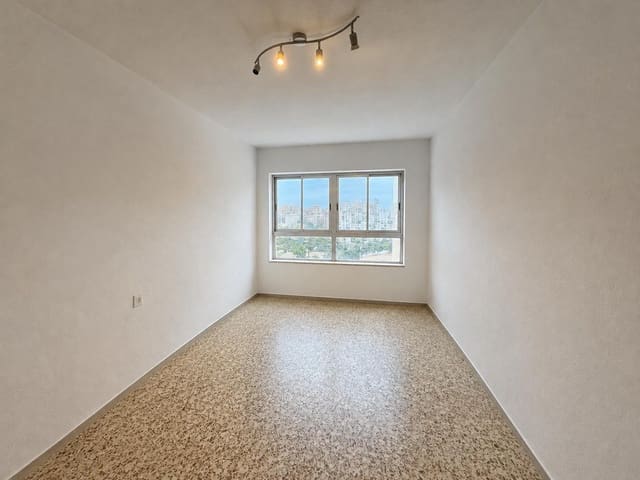 3 Zimmer Wohnung zu verkaufen in Almería Stadt - 160.000 € (Ref: 9998909)