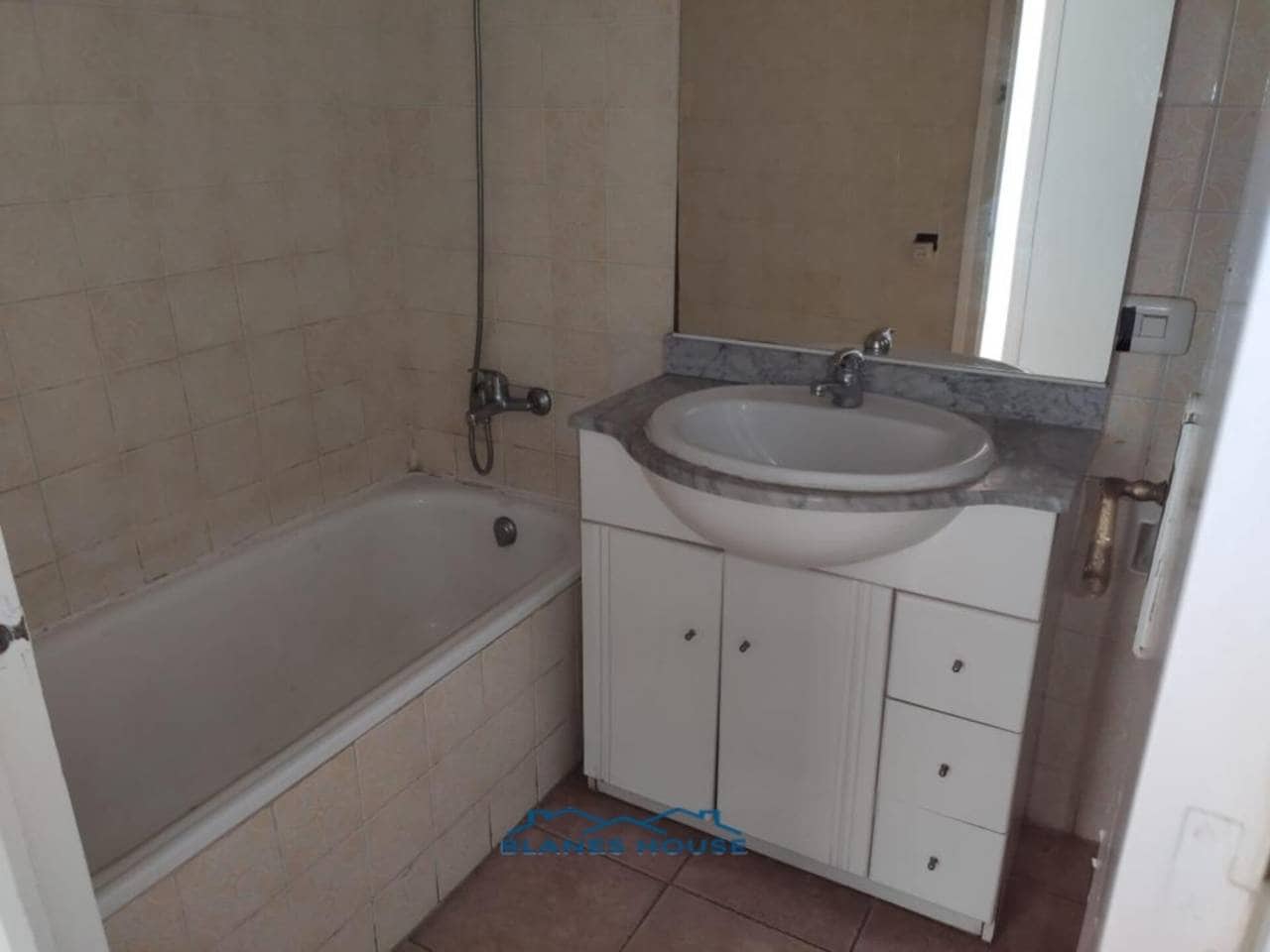 3 sypialnia Mieszkanie na sprzedaż w Blanes - 99 800 € (Ref: 5101991)