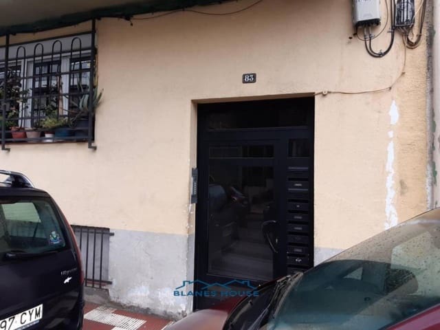 3 sypialnia Mieszkanie na sprzedaż w Blanes - 99 800 € (Ref: 5101991)