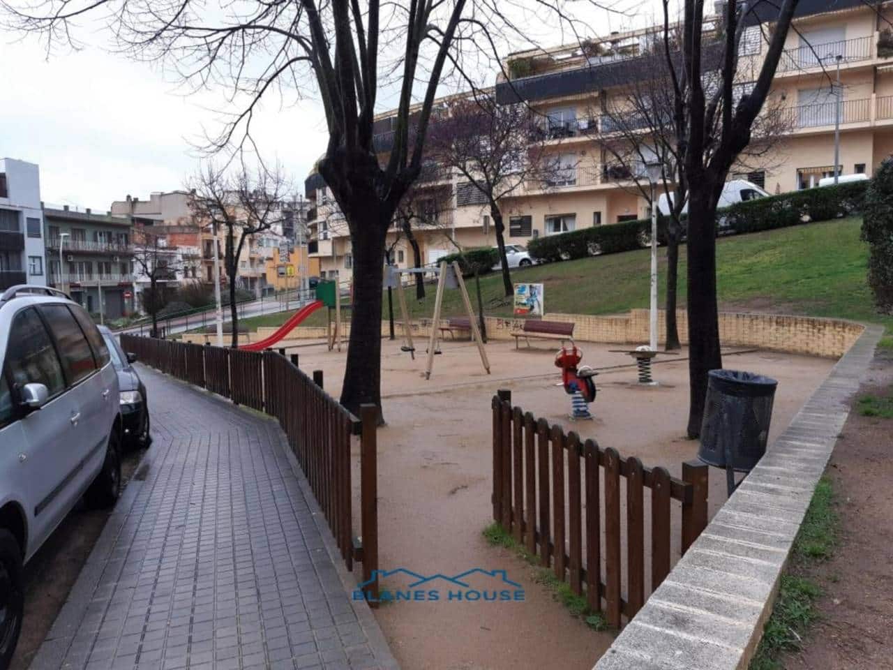 3 sypialnia Mieszkanie na sprzedaż w Blanes - 99 800 € (Ref: 5101991)