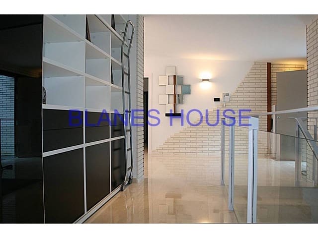 4 quarto Moradia para venda em Blanes com piscina garagem - 1 850 000 € (Ref: 5104008)