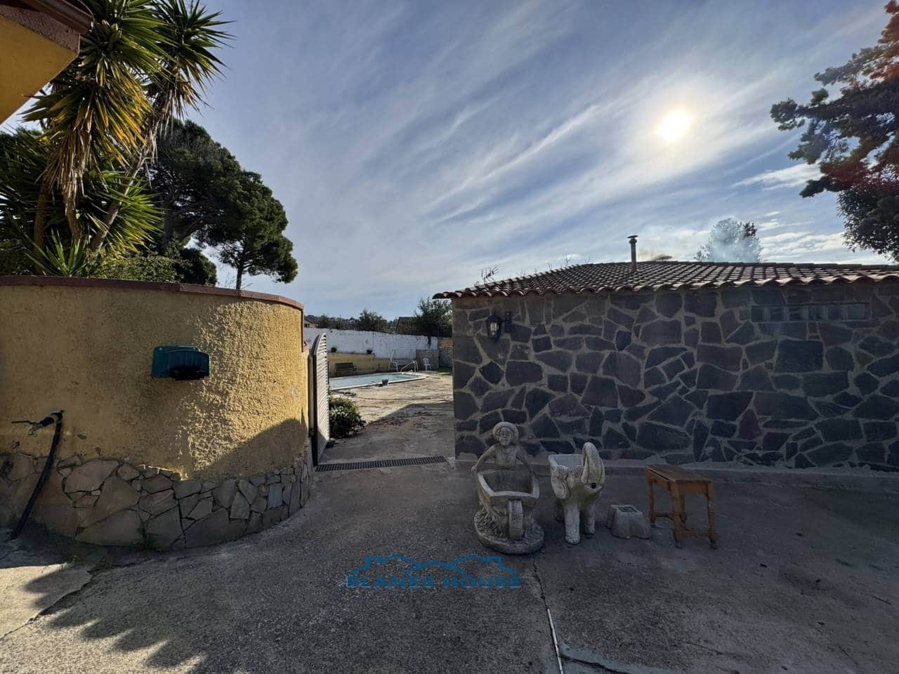 3 bedroom Bungalow for sale in Macanet de la Selva with pool garage - € 272,000 (Ref: 6308533)