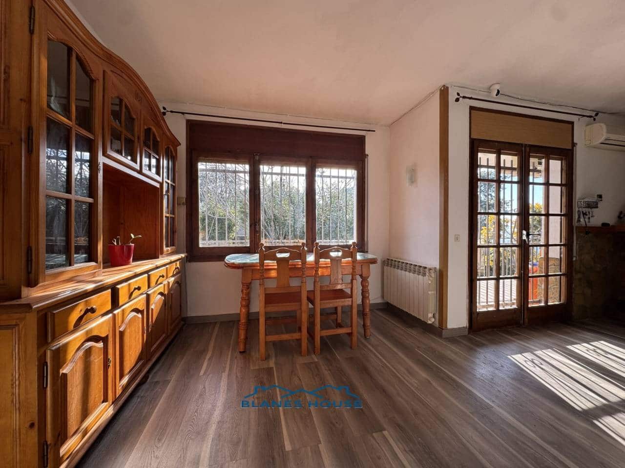 3 bedroom Bungalow for sale in Macanet de la Selva with pool garage - € 272,000 (Ref: 6308533)