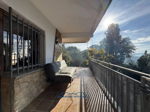 3 bedroom Bungalow for sale in Maçanet de la Selva with pool garage - € 272,000 (Ref: 6308533)