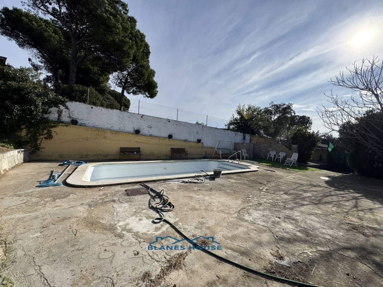 3 bedroom Bungalow for sale in Macanet de la Selva with pool garage - € 272,000 (Ref: 6308533)