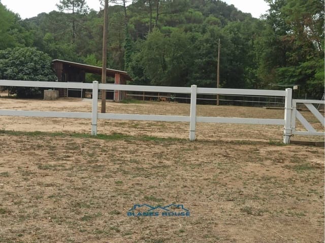 5 sypialnia Finka/Dom wiejski na sprzedaż w Fogars de la Selva z garażem - 395 000 € (Ref: 7123134)