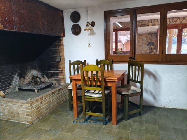 5 sypialnia Finka/Dom wiejski na sprzedaż w Fogars de la Selva z garażem - 395 000 € (Ref: 7123134)