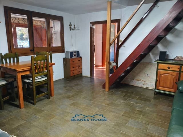 5 sypialnia Finka/Dom wiejski na sprzedaż w Fogars de la Selva z garażem - 395 000 € (Ref: 7123134)