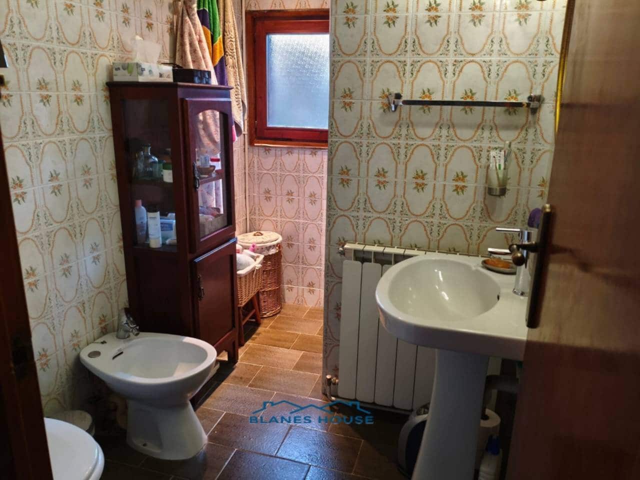 5 soveværelse Finca/Landehus til salg i Fogars de la Selva med garage - € 395.000 (Ref: 7123134)