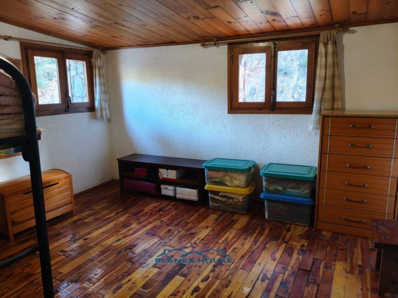 5 soveværelse Finca/Landehus til salg i Fogars de la Selva med garage - € 395.000 (Ref: 7123134)